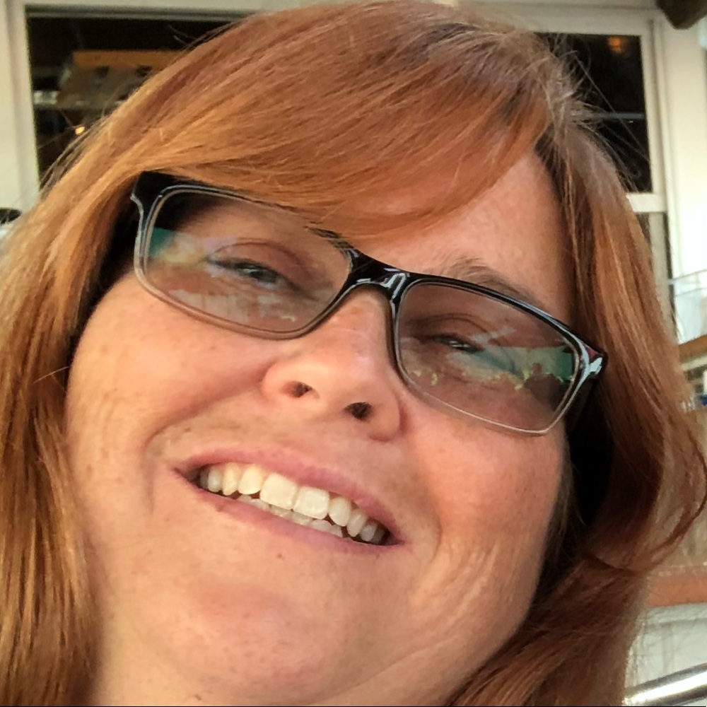 Meet your Posher, Elizabeth